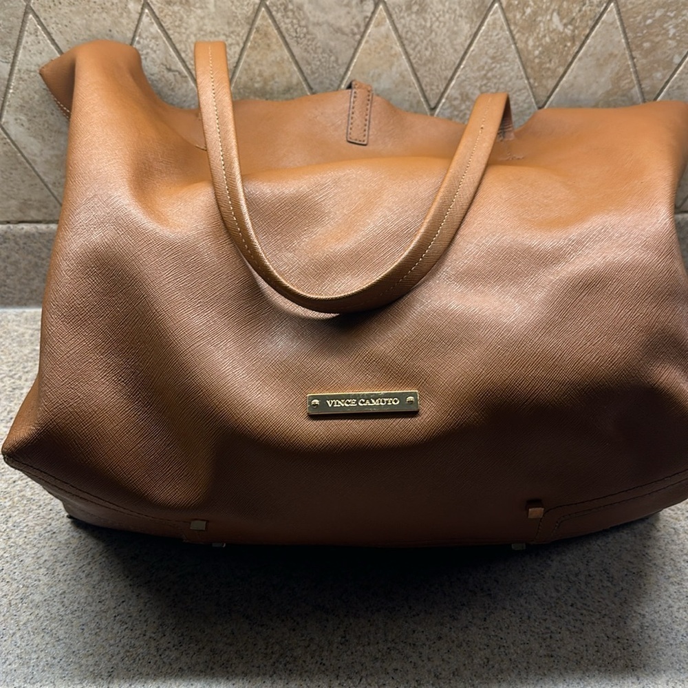 Vince Camuto full leather tote bag cognac used  19x12x5 approx - Picture 3 of 16